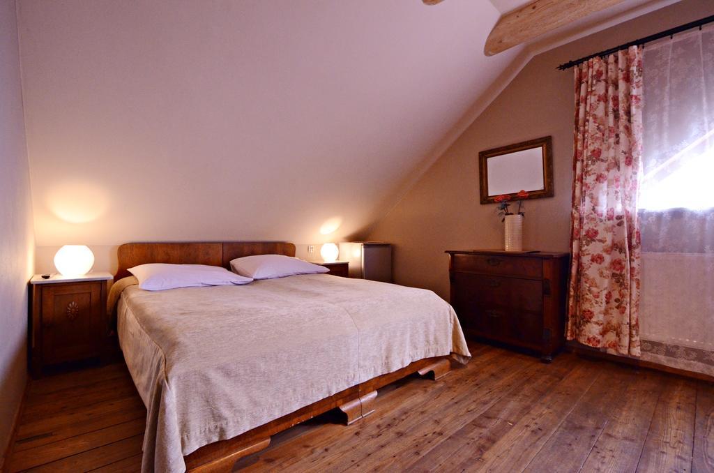 Dom Na Rozcesciu Bed & Breakfast Koniaków Exterior foto